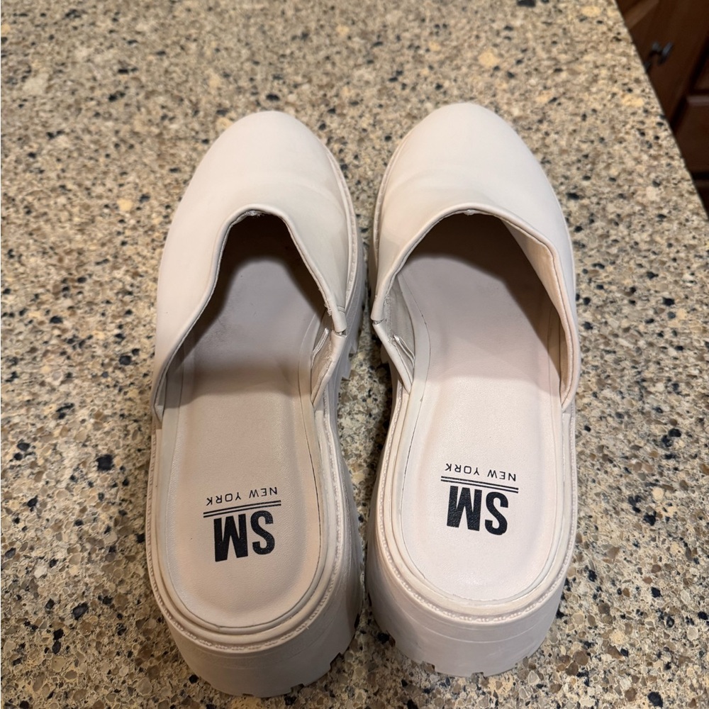 SM New York Cream Mules with Chunky Sole